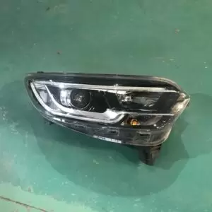 RENAULT kadjar 2019 ΦΑΝΑΡΙ ΔΕΞΙ ΕΜΠΡΟΣ