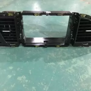 SEAT LEON 2016 ΚΕΝΤΡΙΚΟΣ ΑΕΡΑΓΩΓΟΣ ΤΑΜΠΛΟΥ 5F1 819 110 D